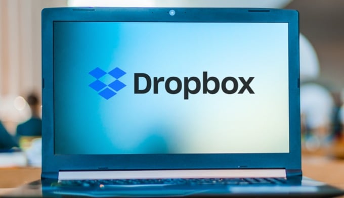 AdobeStock_317738424_Editorial_Use_Only - Online Tech Tips 10 Tips To Use Dropbox More Effectively image